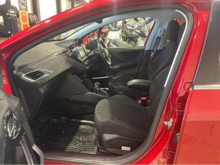 2017 Peugeot 208 - thumbnail 12