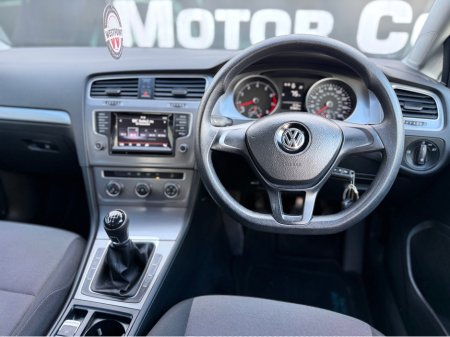 2013 Volkswagen Golf 1.2 TSI - BLUEMOTION TECHN-G TSI TECHNOLOGY €11,495 thumbnail