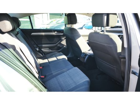 2022 Volkswagen Passat - thumbnail 11