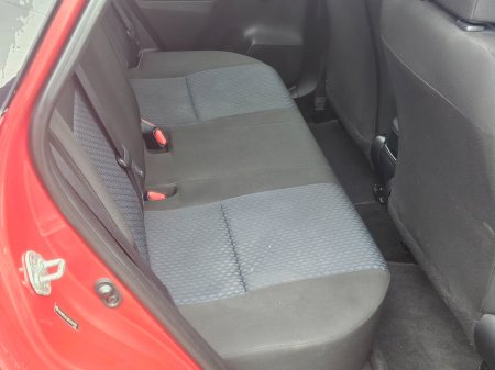 2015 Toyota Auris D-4D 90 (1.4) 5Dr Aura €8,950 thumbnail