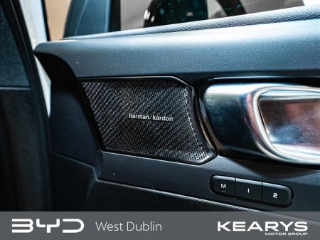 2022 Volvo XC40 - thumbnail 24