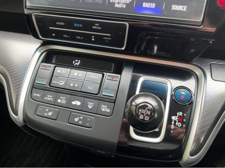 2019 Honda Stepwagon - thumbnail 19