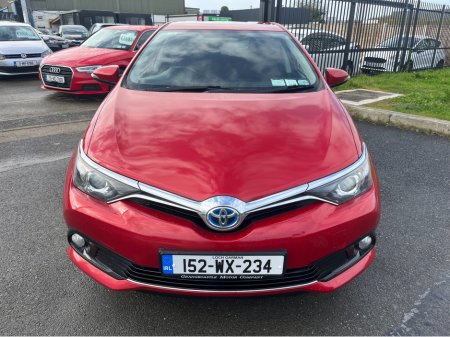 2015 Toyota Auris - thumbnail 2