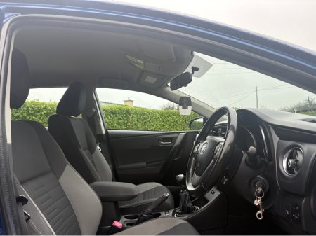 2016 Toyota Auris 1.6 D-4D BUSINESS EDITION TSS 110BHP 5DR D €8,250 thumbnail