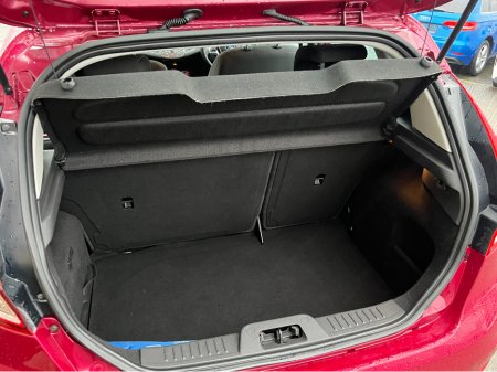 2015 Ford Fiesta ZETEC 1.2 PETROL €8,950 thumbnail