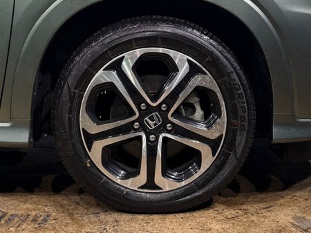 2020 Honda Vezel HYBRID 1.5L AUTOMATIC - REVERSE CAMERA - CRUISE CONTROL - HEATED SEATS - DIAMOND CUT ALLOY WHEELS €23,450 thumbnail