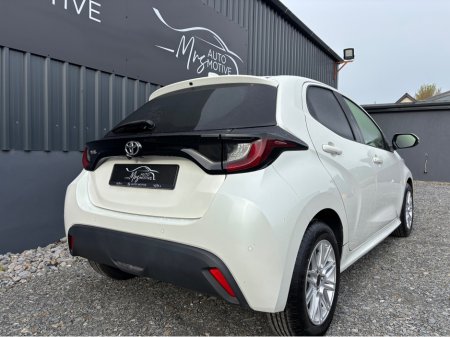 2020 Toyota Yaris - thumbnail 5