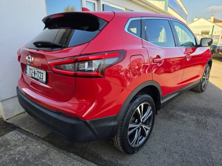 2017 Nissan Qashqai - thumbnail 3