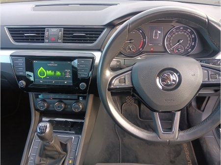 2015 Skoda Superb 1.6 TDI SE BUSINESS 120 120PS 5DR €8,950 thumbnail