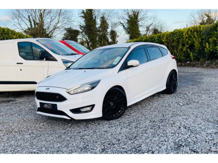 2015 Ford Focus ZETEC-S 2.0 150PS 4DR *TRADE SALE* €9,999