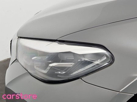 2021 BMW 5 Series - photo 18