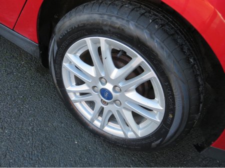 2012 Ford Focus - thumbnail 7