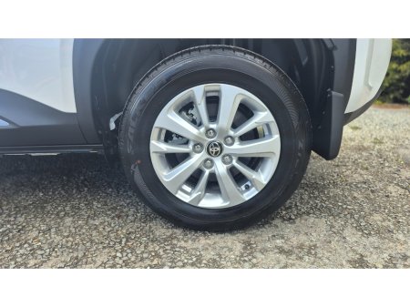 2025 Toyota Yaris Cross - photo 6