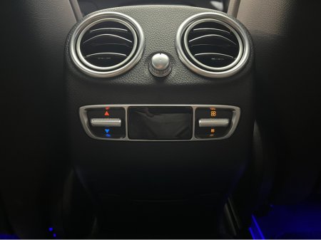 2020 Mercedes-Benz EQC - thumbnail 17