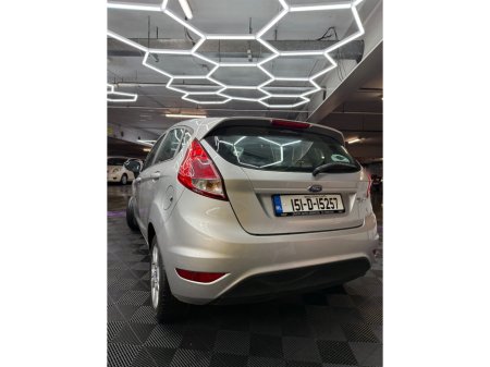 2015 Ford Fiesta 1.25 60PS Zetec €10,950 thumbnail