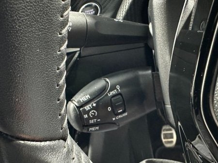 2023 Peugeot 2008 - thumbnail 21