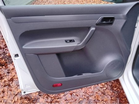 2015 Volkswagen Caddy 1.6 TDI  MANUAL. VAN  @ REDDY2DRIVE LTD €4,850 thumbnail