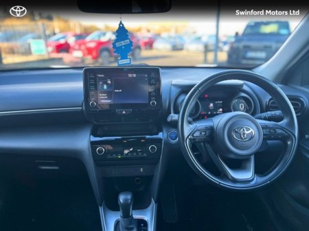 2023 Toyota Yaris Cross - thumbnail 8