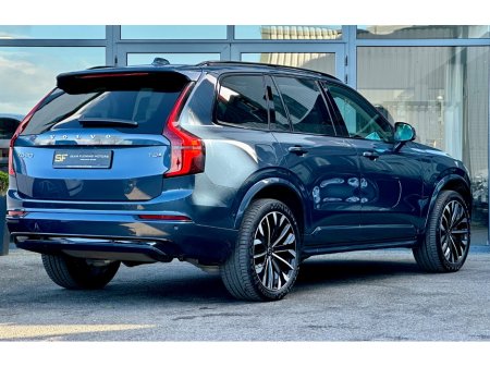 2025 Volvo XC90 - thumbnail 3