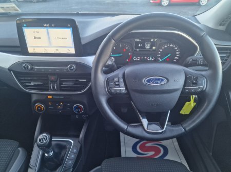 2019 Ford Focus Zetec 5DR 1.5tdci 125PS 6SPD 4 €13,950 thumbnail