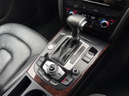 2015 Audi A4 - thumbnail 15