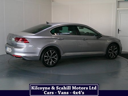 2021 Volkswagen Passat - photo 8
