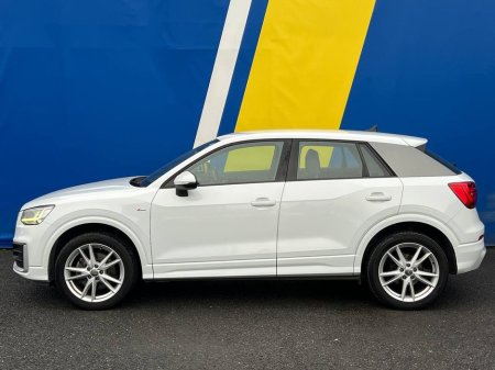 2019 Audi Q2 S-LINE 1.0 TFSI // APPLE CARPLAY/ANDROID AUTO // HEATED S-LINE SEATS // DIGITAL CLUSTER €21,900