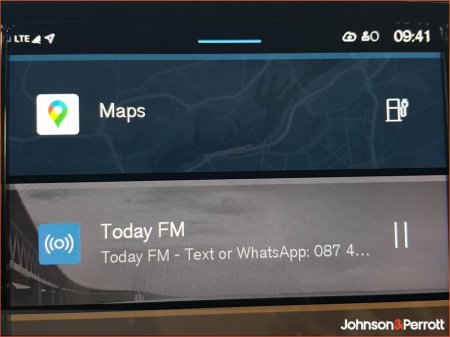 2024 Volvo XC60 T6 350hp AWD PHEV Plus Dark (Three Year Volvo Selekt Warranty + Two Year Volvo Service Plan) €56,900 thumbnail