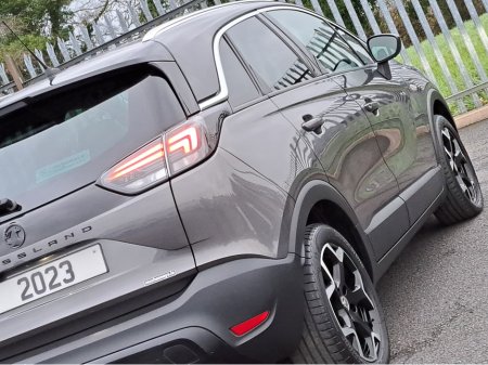 2023 Opel Crossland ULTIMATE 1.2TURBO 110BHP **LEATHER/SUEDE INTERIOR** €21,950 thumbnail