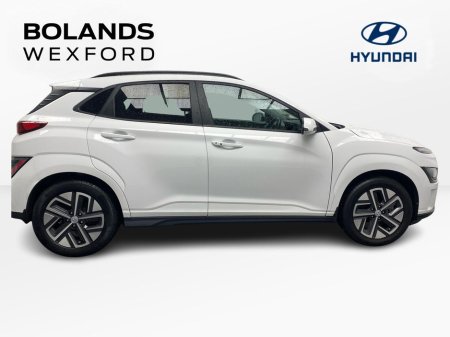 2023 Hyundai Kona Kona EV Executive 39 kWh €17,995 thumbnail
