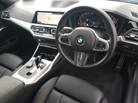 2022 BMW 3 Series - photo 6