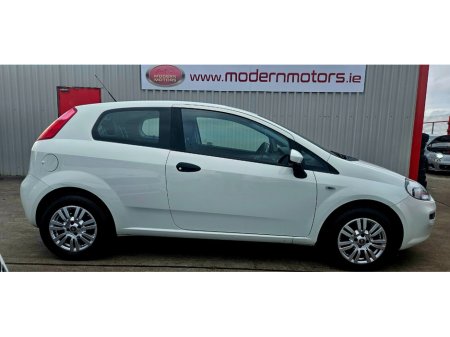 2015 Fiat Punto - thumbnail 13