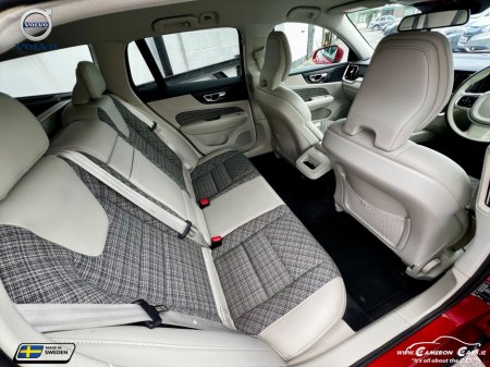 2019 Volvo V60 - thumbnail 16