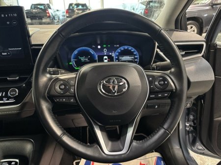 2024 Toyota Corolla LUNA SALOON 4DR AUTO €27,950 thumbnail