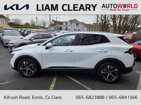 2022 Kia Sportage MANUAL 5DR €30,995 thumbnail