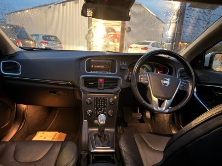 2014 Volvo V40 2.0 D4 ES AUTO €10,499 thumbnail