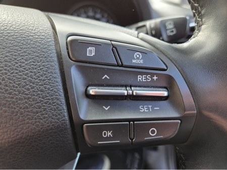 2018 Hyundai i30 I 30 DELUXE 5DR €14,950 thumbnail