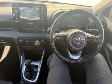 2023 Toyota Yaris - thumbnail 18