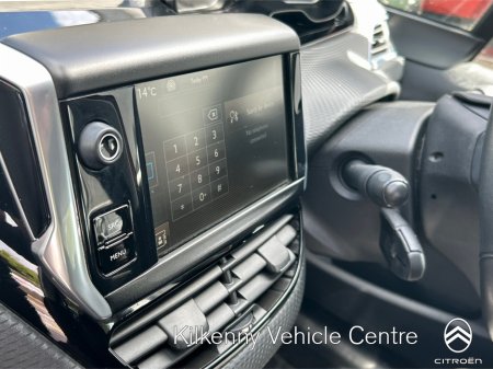 2016 Peugeot 2008 - thumbnail 11