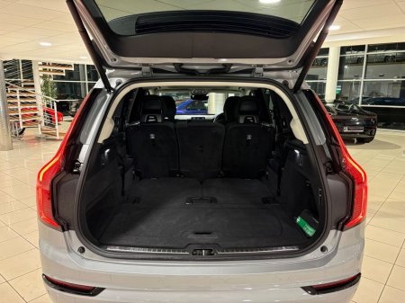 2025 Volvo XC90 T8 PLUS AWD=VAPOUR GREY//PAN ROOF//AS NEW=2 YEAR WARRANTY=TAILORED FINANCE PACKAGES INCL PCP AVAILABLE=TRADE IN'S WELCOME €79,995 thumbnail