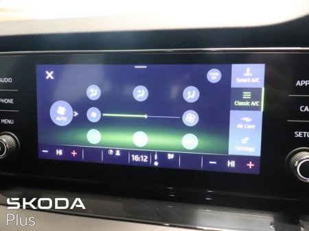 2023 Skoda Octavia - thumbnail 17