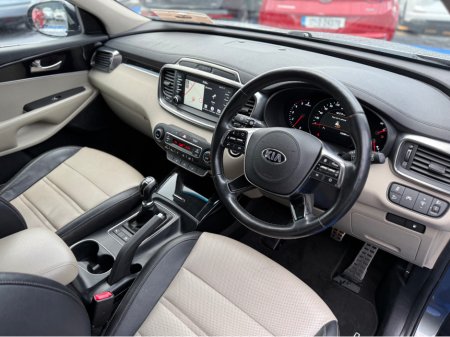 2018 Kia Sorento K2 - 2.2 DIESEL - MANUAL - 7 SEATS - 12M WARRANTY - CAR: €20,950 thumbnail