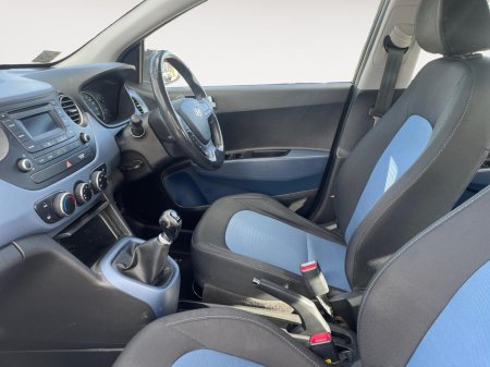 2015 Hyundai i10 - thumbnail 14