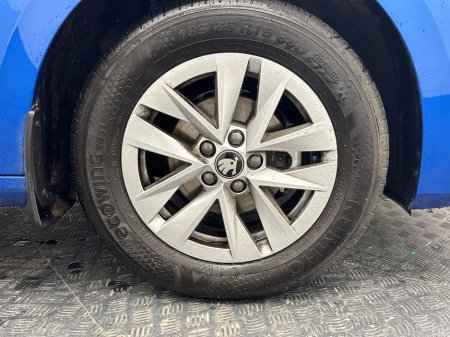 2025 Skoda Fabia - thumbnail 5