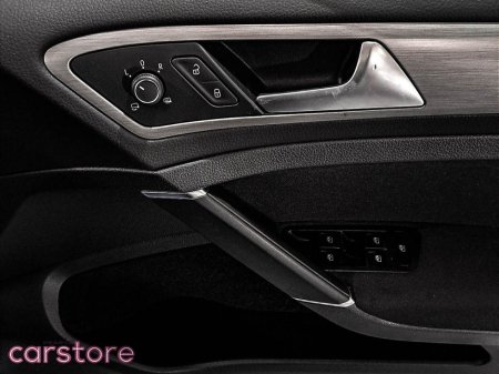 2016 Volkswagen Golf - thumbnail 17