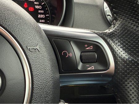 2014 Audi TT - thumbnail 18