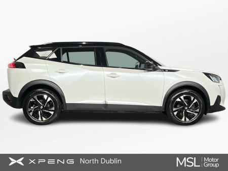 2023 Peugeot 2008 - thumbnail 5