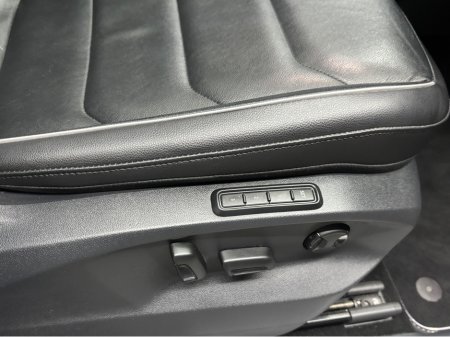 2020 Volkswagen Tiguan - thumbnail 5