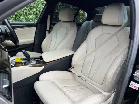 2020 BMW 5 Series 530e M-SPORT COMPETITION 2.0 HYBRID // LEATHER M-SPORT INTERIOR // DIGITAL CLUSTER // NEW 20" M5 ALLOYS €33,950 thumbnail