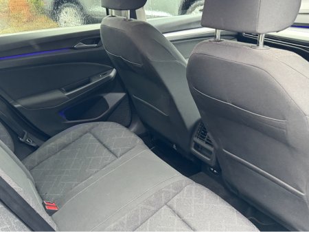 2021 Volkswagen Golf 1.0 Life Low Miles €21,900 thumbnail